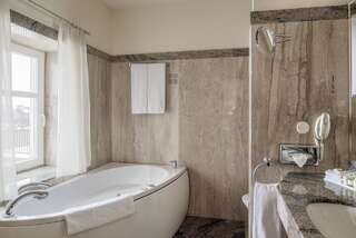 Отель National Hotel Клайпеда Королевский люкс-6