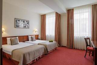 Отель National Hotel Клайпеда Стандартный двухместный номер с 1 кроватью или 2 отдельными кроватями-5